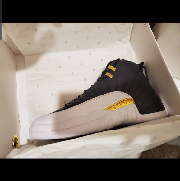 Jordan retro 12 wings sz 12 - Picture 2 of 4